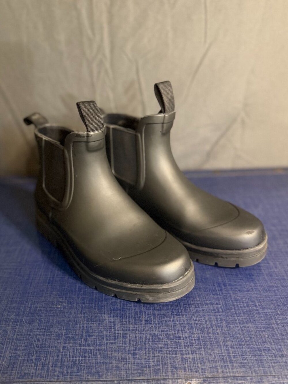 Everlane Chelsea Rain Boots